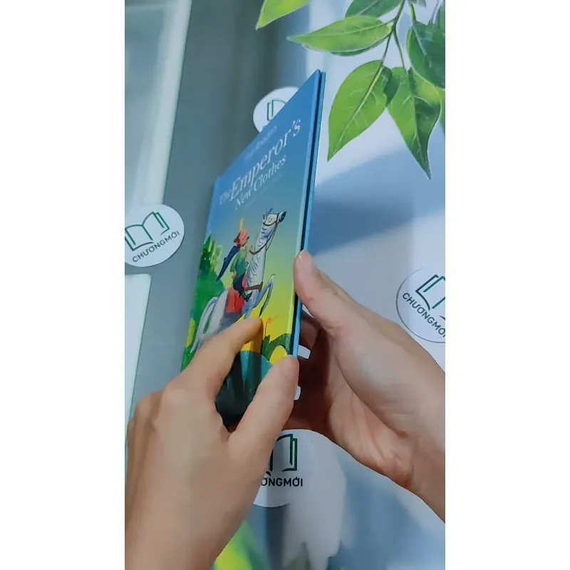 First Readers: The Emperor's New Clothes - Hans Christian Andersen 634452