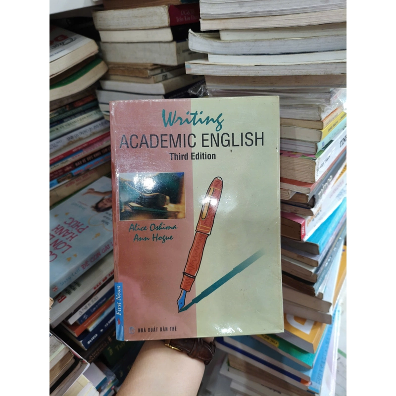 Writing Academic English (Third Edition) 546469