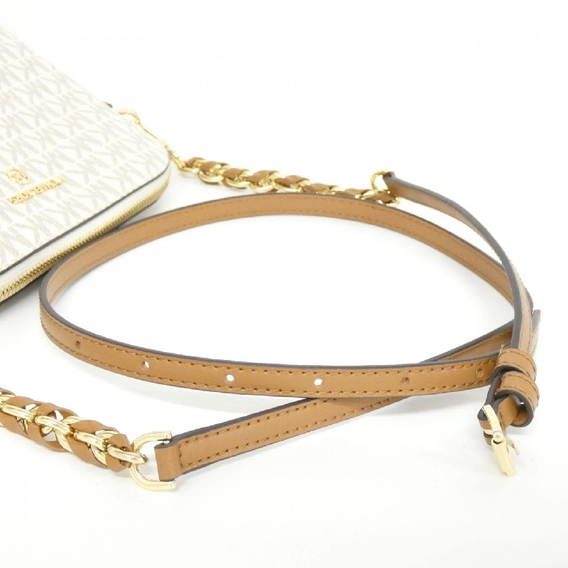 【Sản phẩm mới】Michael Michael Kors JET SET CHARM 32T1GT9C3B Túi đeo vai 611390