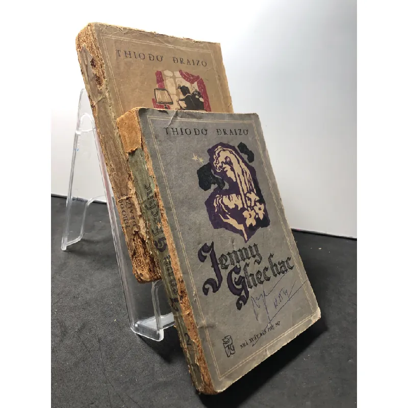 [Sách Cũ SCGR] Jenny Ghechac tập 1 và 2 1985 mới 70% ố vàng chữ ký trang đầu Thiođơ Đraizơ HPB1309 VĂN HỌC 681655