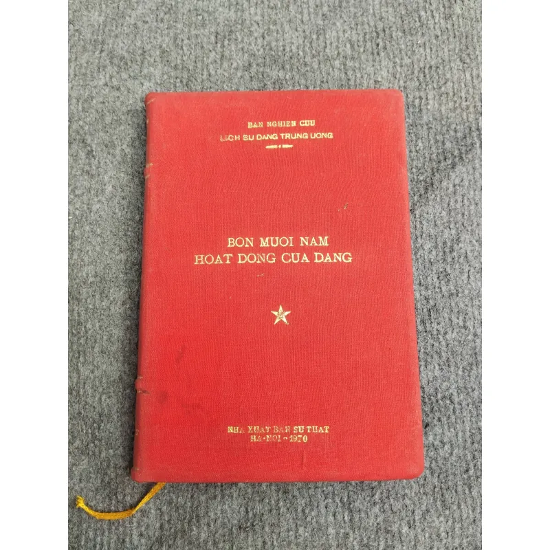 BỐN MƯƠI NĂM HOẠT ĐỘNG CỦA ĐẢNG 993174