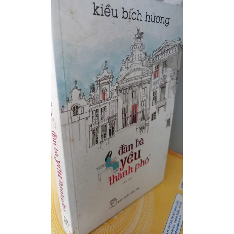 đàn bà yêu thành phố 958735