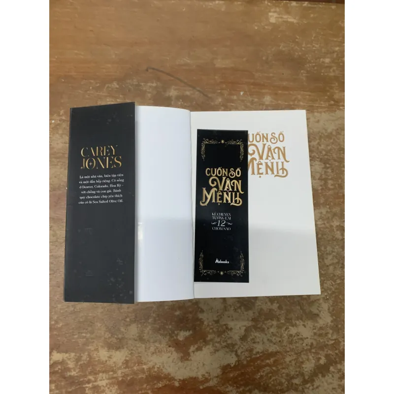 CUỐN SỔ VẬN MỆNH KỂ CHUYỆN TƯƠNG LAI 12 CHÒM SAO 745557