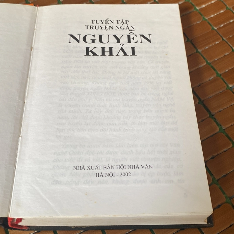 TUYỂN TẬP TRUYỆN NGẮN NGUYỄN KHẢI, BẢN BÌA CỨNG (XB 2002) 518816