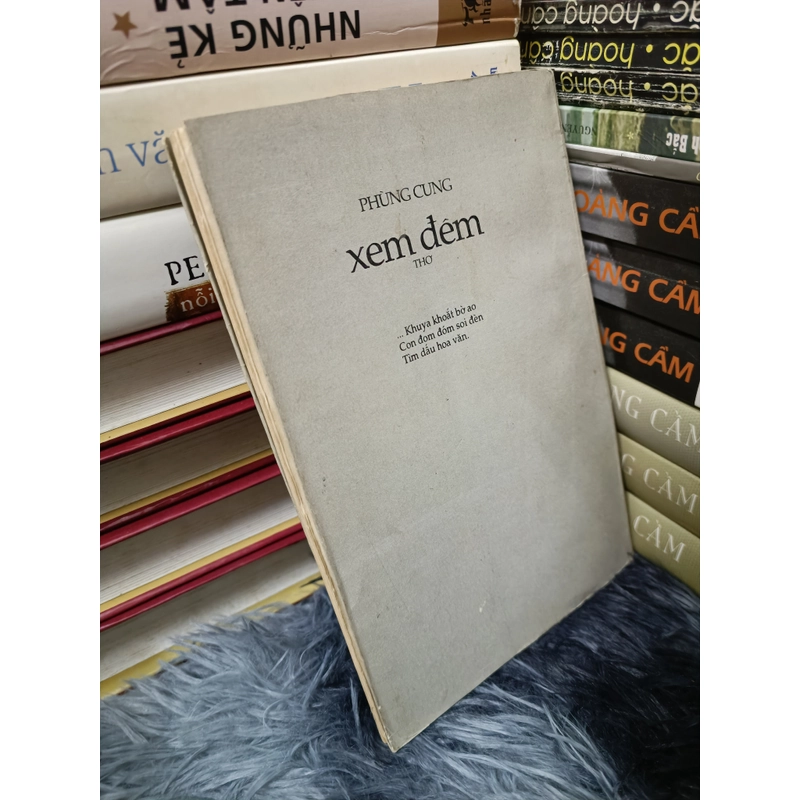 Xem đêm (Phùng Cung) 477829