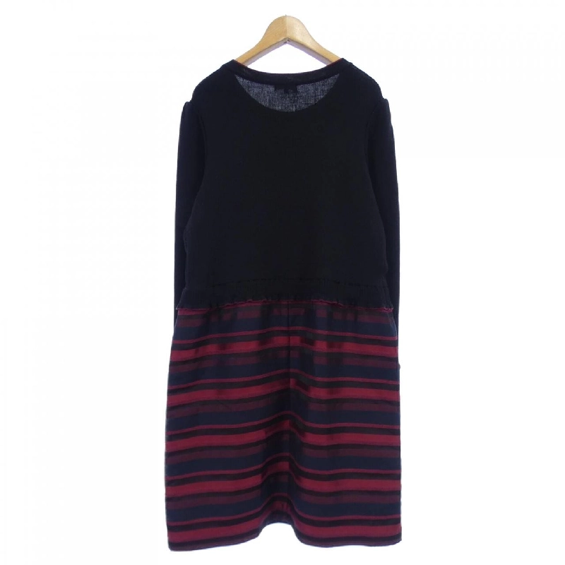 【Mã giảm giá】TO BE CHIC Đầm 650237