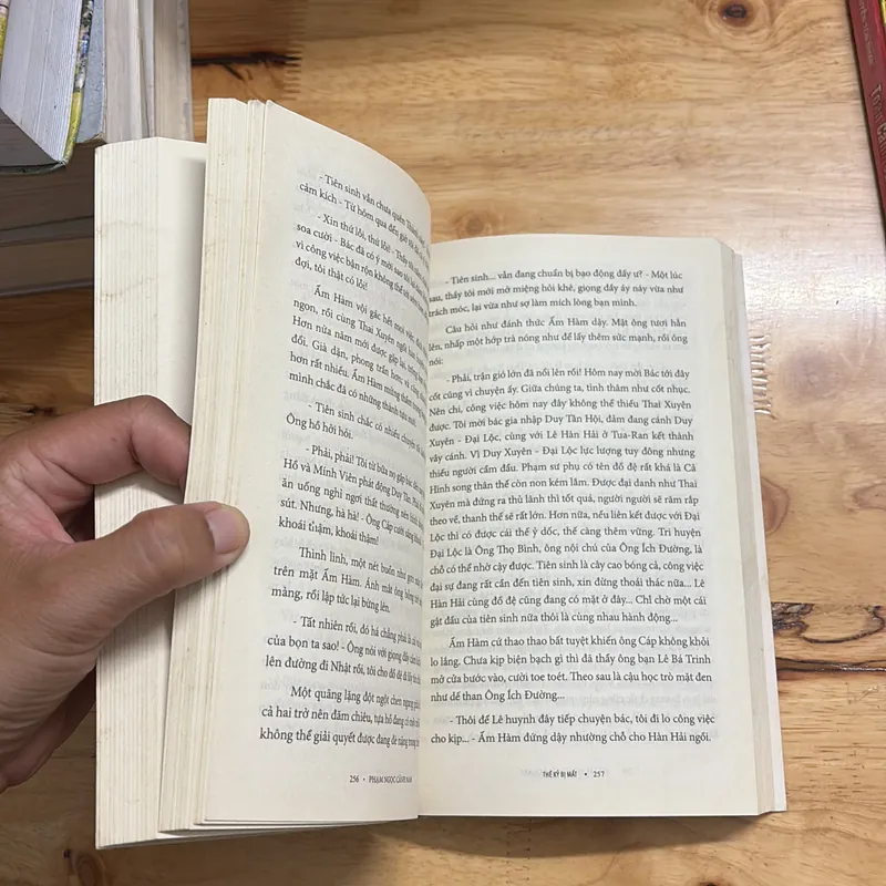 [Chữ Ký Tác Giả] - II Tiểu Thuyết Lịch Sử: Thế Kỷ Bị Mất - Phạm Ngọc Cảnh Nam - 2011 691281