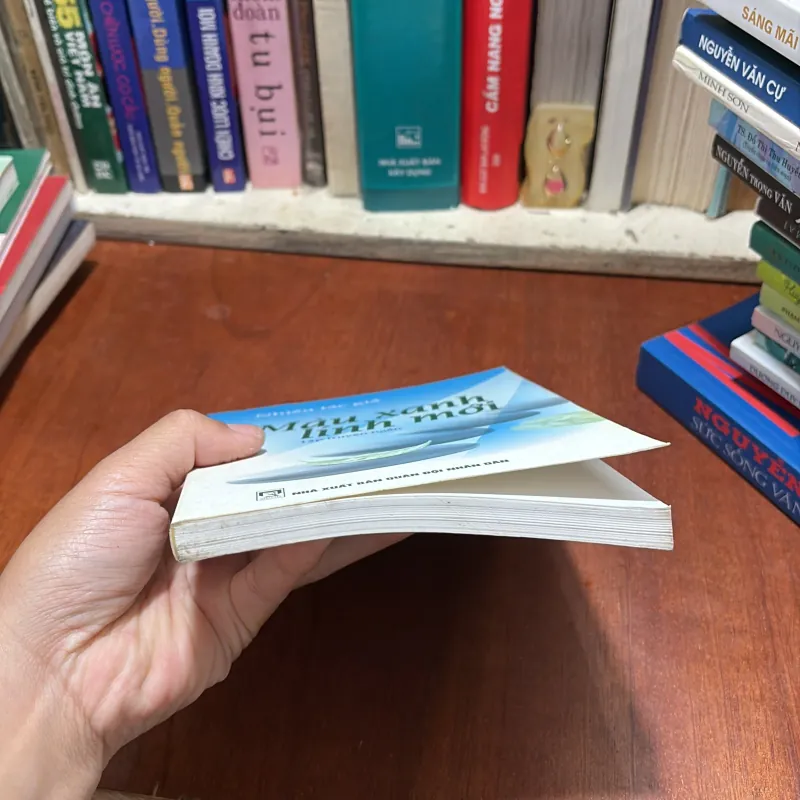 II Tập Truyện Ngắn: Màu Xanh Lính Mới - Nhiều Tác Giả - 2012 786205