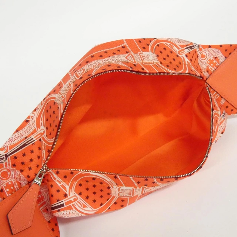 Túi xách vai Hermès EPERON D'OR Banasilk 39cm 085437CK 611542