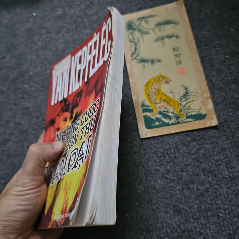 Những cuộc hôn thú man dại - Goncourt 1985 733928