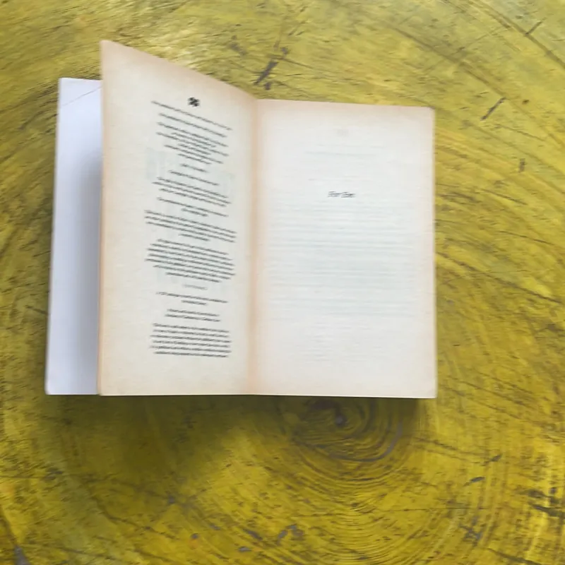 TOKYO STATION- MARTIN CRUZ SMITH 704273