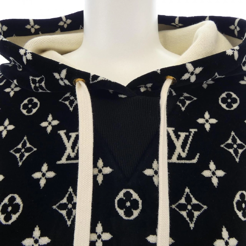 Áo khoác LOUIS VUITTON FOST11RC3 633267