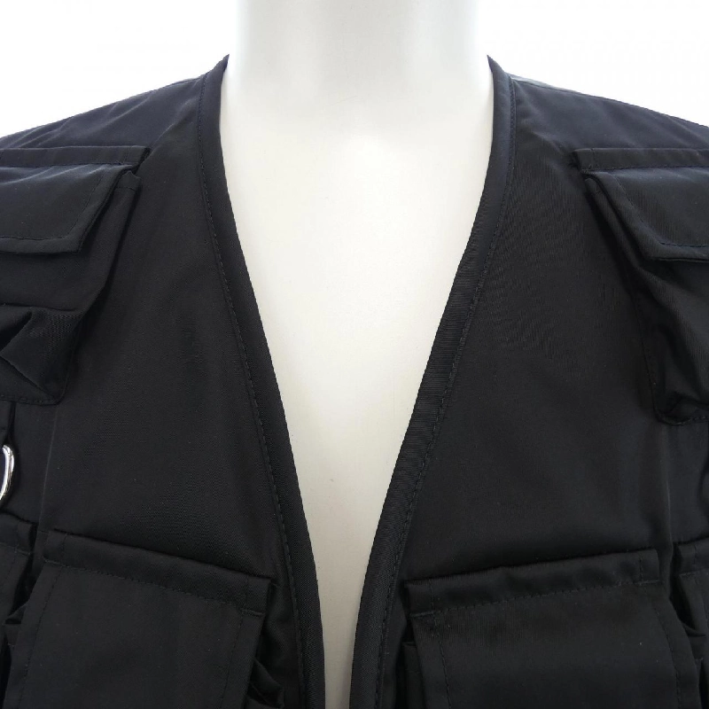 Áo gile PRADA với logo hình tam giác SGC499 SOOO 1WQ8 - Hàng hiệu Chính hãng 883955