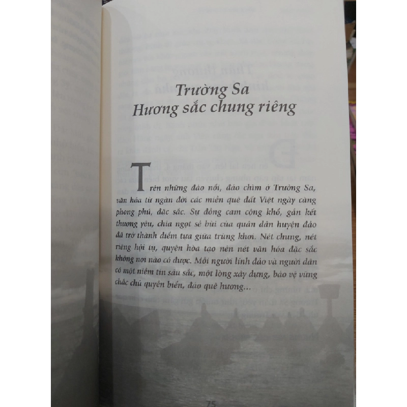 Mùa con sóng dữ (Bút ký, phóng sự) 529268
