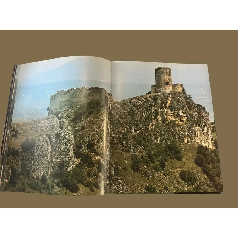 Sách ngoại văn tiếng Anh - Yugoslavia 709290