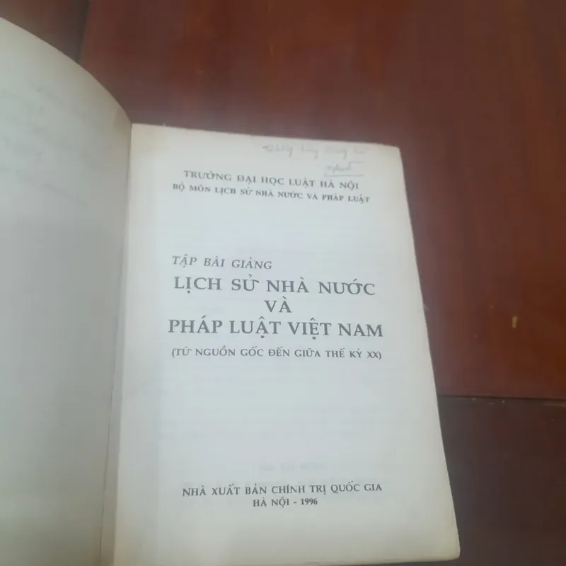 Tập bài giảng LỊCH SỬ NHÀ NƯỚC VÀ PHÁP LUẬT VIỆT NAM (từ nguồn gốc đến thế kỷ XX) 705341