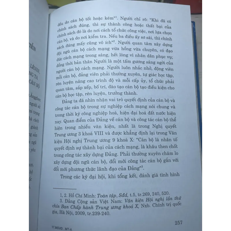 SÁCH MỘT SỐ VẤN ĐỀ LÝ LUẬN VÀ THỰC TIỄN CÔNG TÁC MẶT TRẬN 700646