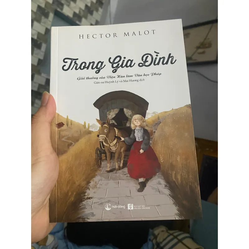 Không Gia Đình - Trong Gia Đình - Hector Malot (combo 2 cuốn) tặng kèm móc khoá bìa sách 756748