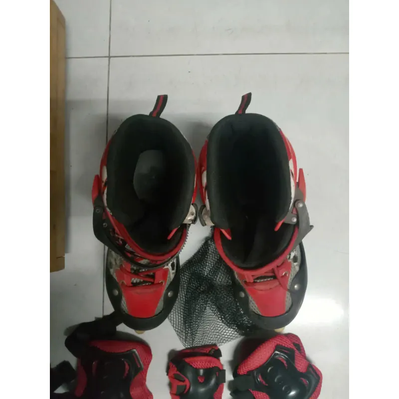 Giầy trượt patin 558896