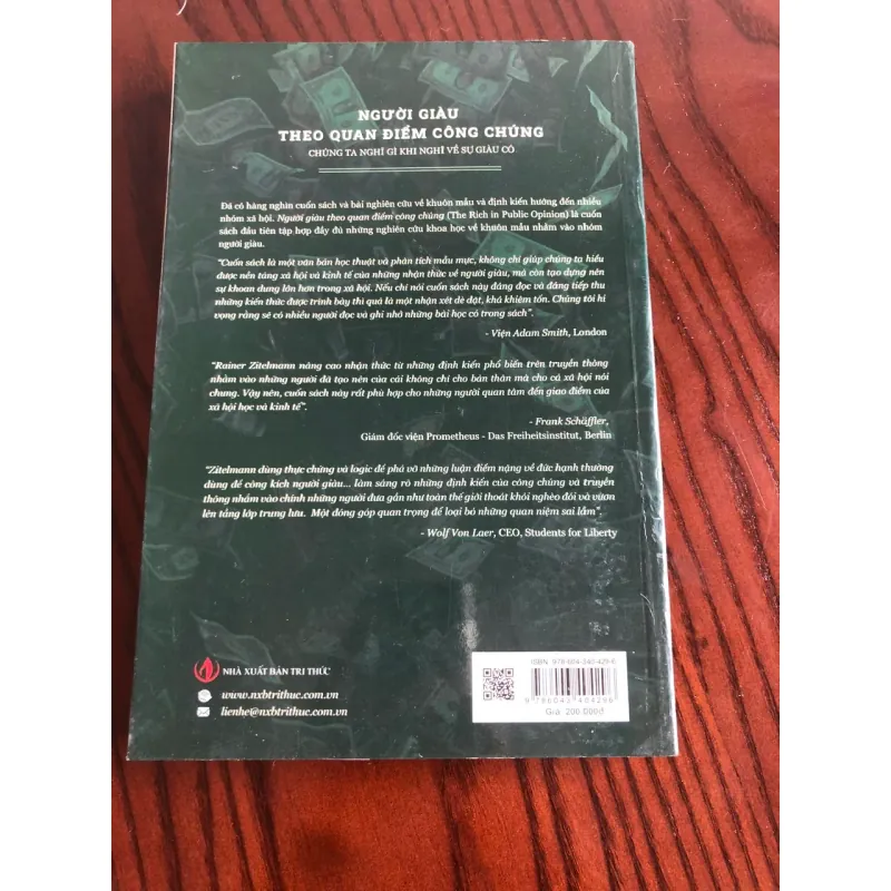 Người giàu theo quan điểm công chúng 748050