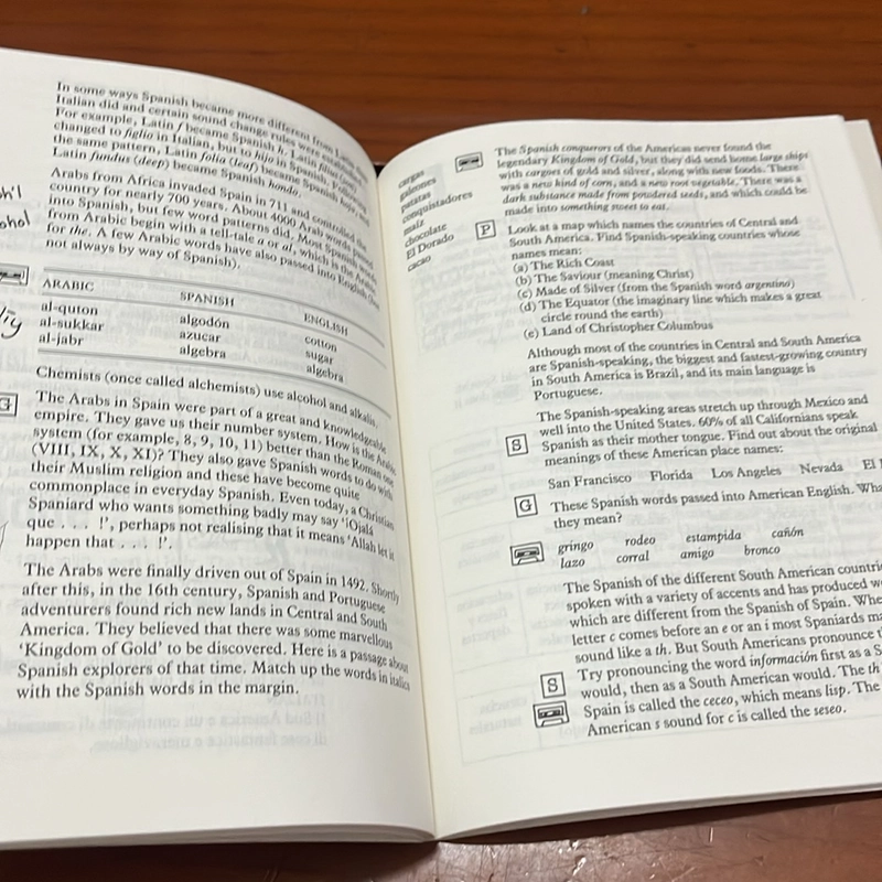 PICTURE BOOK Comparing languages 534177