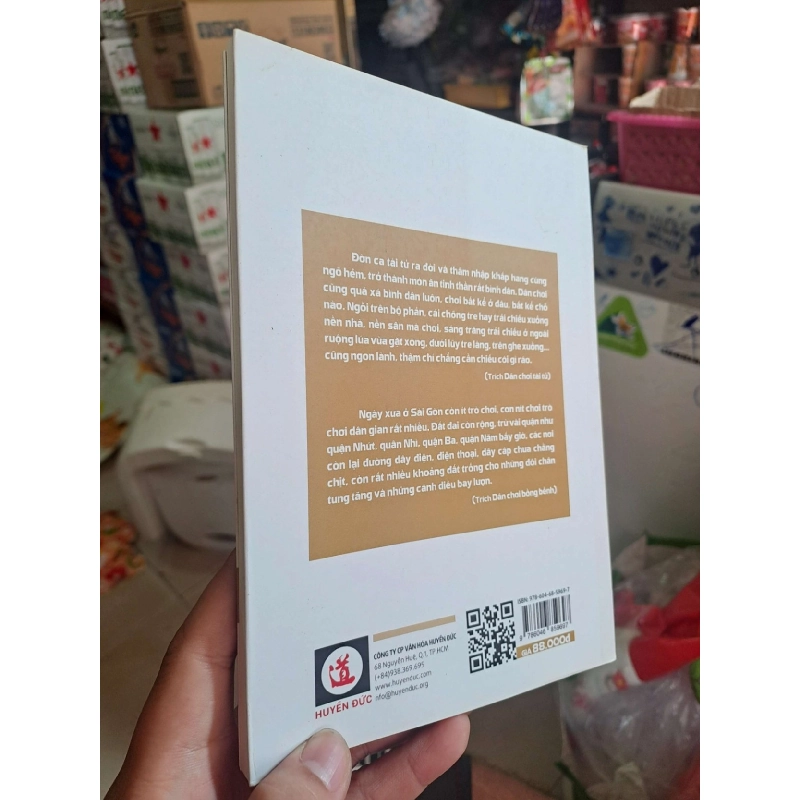 Sài Gòn chuyện tập tàng nghề chơi lãng đãng - Lê Lade VĂN HỌC HCM1008 920105