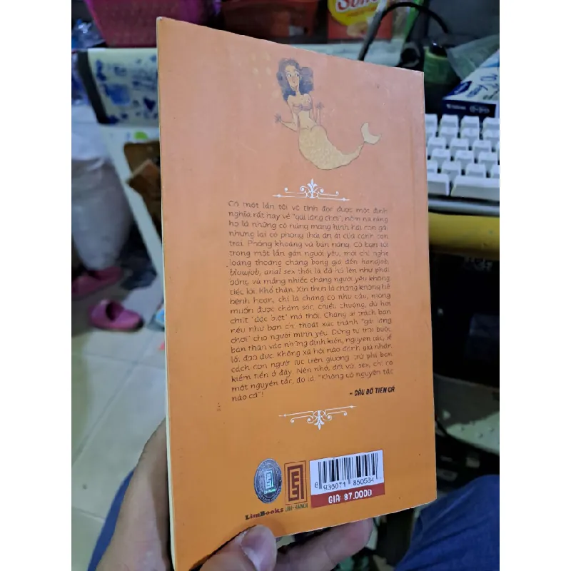 Ai cho em nằm trên? - Khúc Cẩm Huyên VĂN HỌC HCM1008 577330