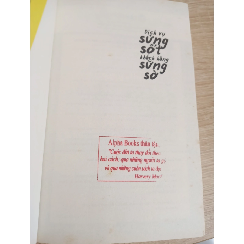 [Phiên Chợ Sách Cũ] Dịch Vụ Sửng Sốt Khách Hàng Sững Sờ (2019) - Kristin Anderson, Ron Zemke S1507 504655
