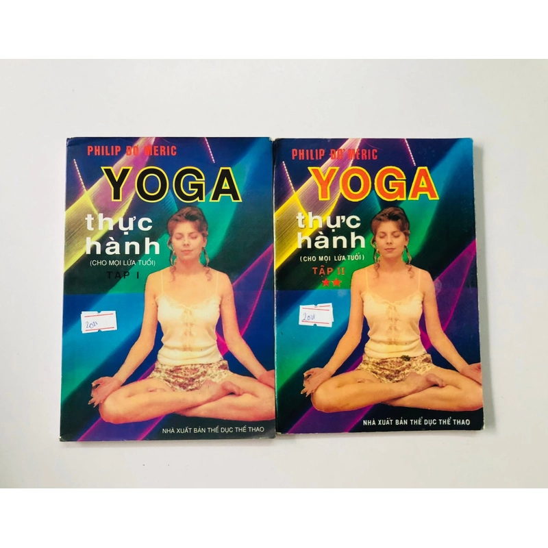 SÁCH YOGA - sách đã qua sử dụng, tình trạng đọc tốt  460450