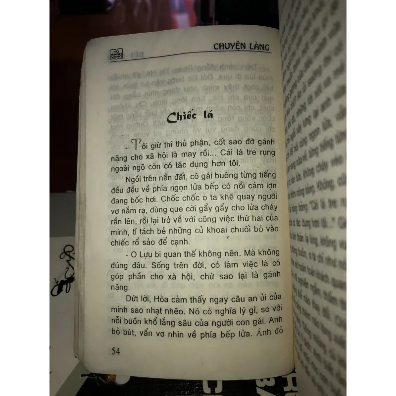 Chuyện làng - Bùi Hiển 1001160