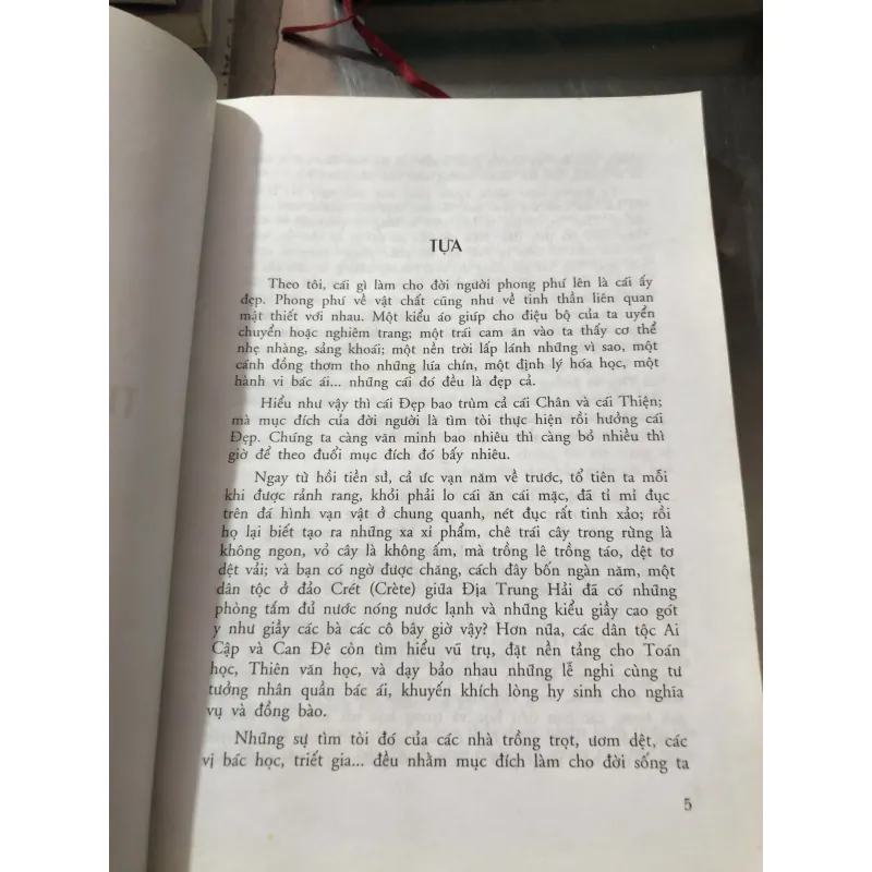 Hương sắc trong vườn văn 977693