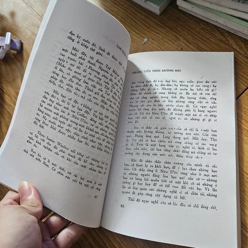 Thẳng tiến trên đường đời (sách photo)
 688310