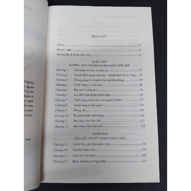 Quản trị nhân sự đúng mới 90% bẩn nhẹ 2019 HCM1410 Barbara Mitchell & Cornelia Gamlem QUẢN TRỊ 925224