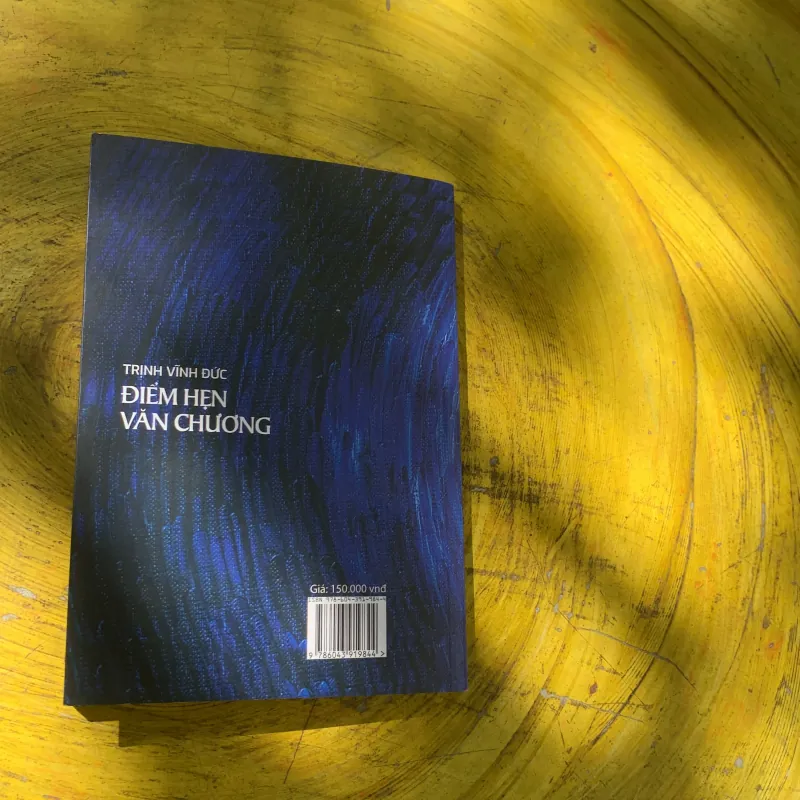 ĐIỂM HẸN VĂN CHƯƠNG tiểu luận phê bình- TRỊNH VĨNH ĐỨC  784278