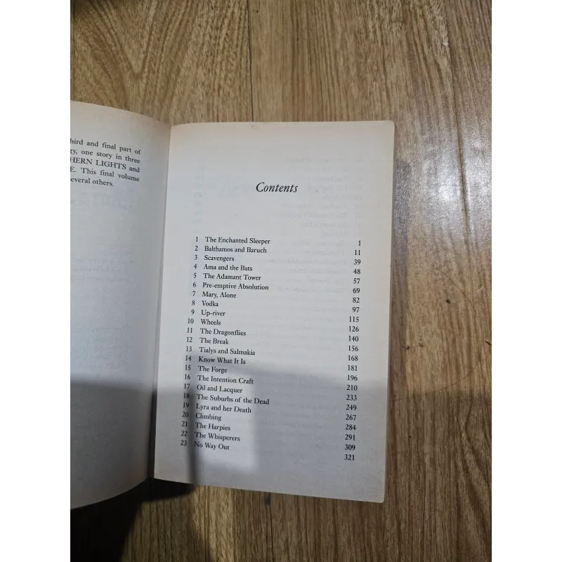 The amber spyglass  1012822