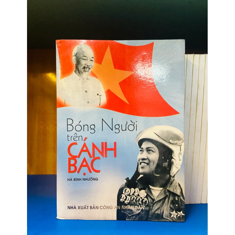 (Sách cũ SCGR) Bóng Người trên cánh bạc - Văn học VAVOY-42 Blogmeo090426 1016978