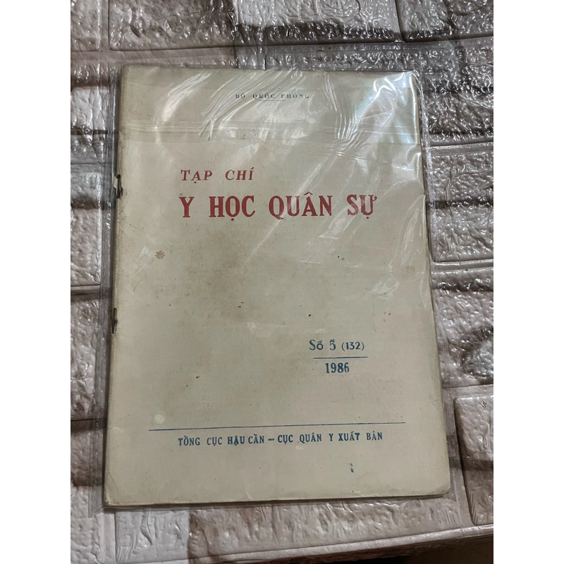 Y học quân sự , 2 số, khổ lớn  462883