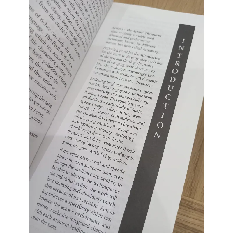 Actions: The actors' thesaurus - Marina Caldarone, Maggie Lloyd-Williams 563313