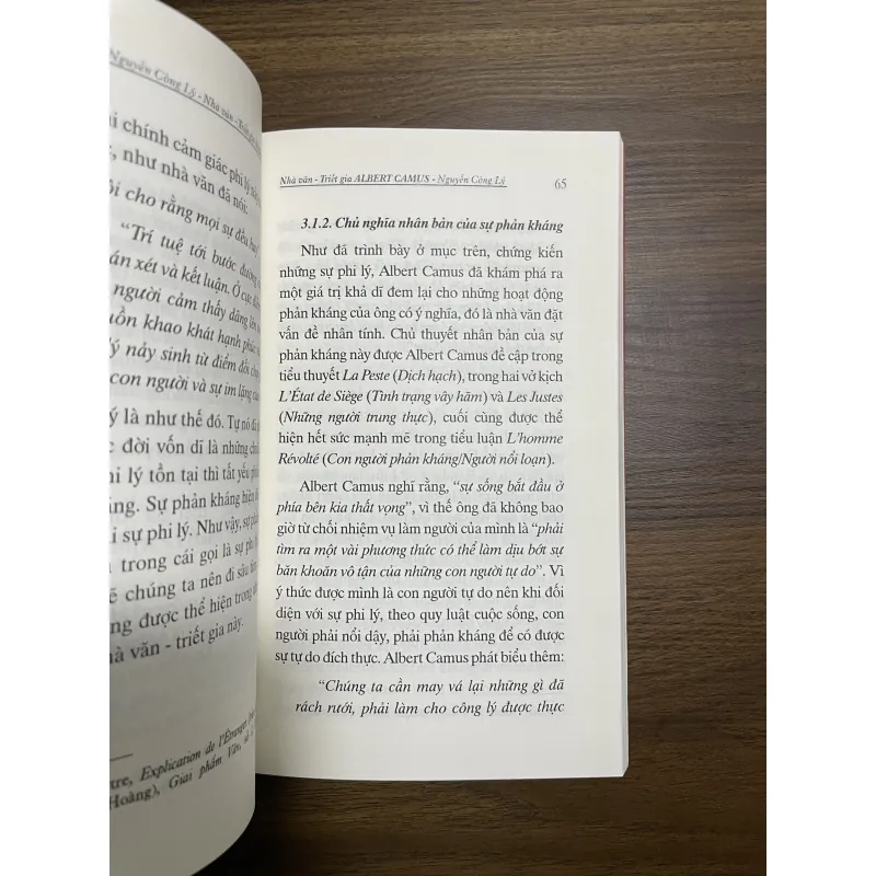 Nhà văn - Triết gia Albert Camus  933867