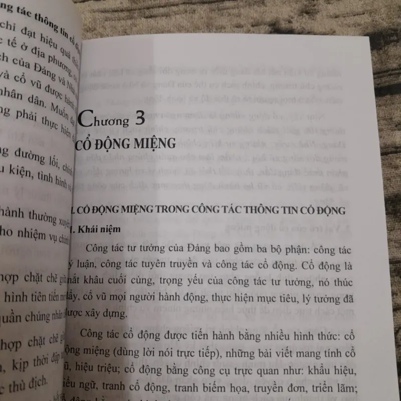 Giáo trình Thông tin Cổ động. Chủ biên PGS Tiến sỹ Hoàng Quốc Bảo - Học viện Báo Chí  750704