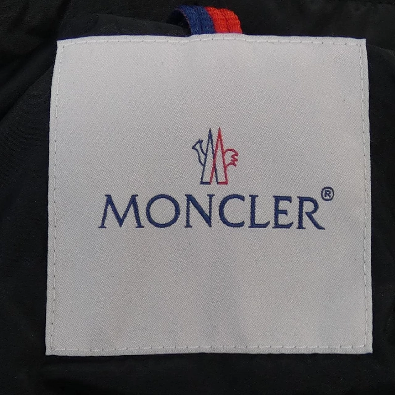 Áo khoác lông vũ MONCLER 642153