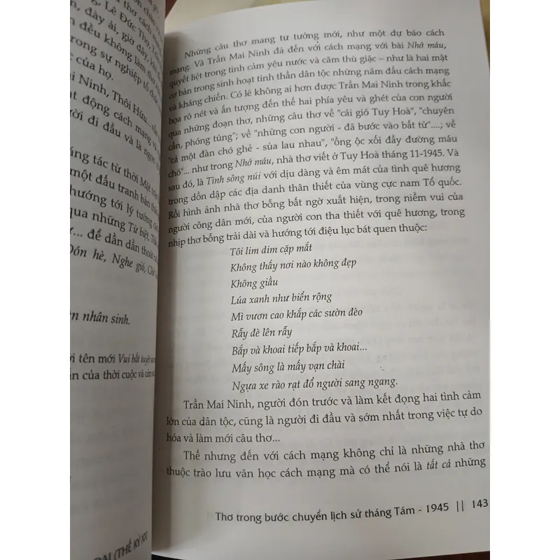 PHÁC THẢO VĂN HỌC VIỆT NAM HIỆN ĐẠI (THẾ KỶ XX) - PHONG LÊ 726925