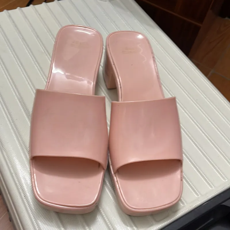 Dép hiệu Jelly Bunny cao gót su nguyên khối màu hồng phấn 931237