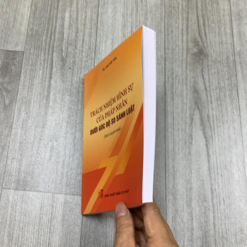 Trách nhiệm hình sự của pháp nhân dưới góc độ so sánh luật.  747249