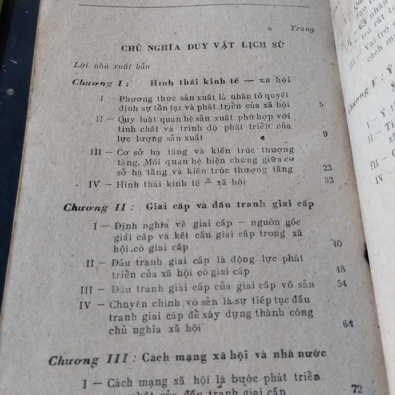 Triết học Mác-Lênin: Chủ nghĩa Duy Vật Lịch Sử" (1979) 573906
