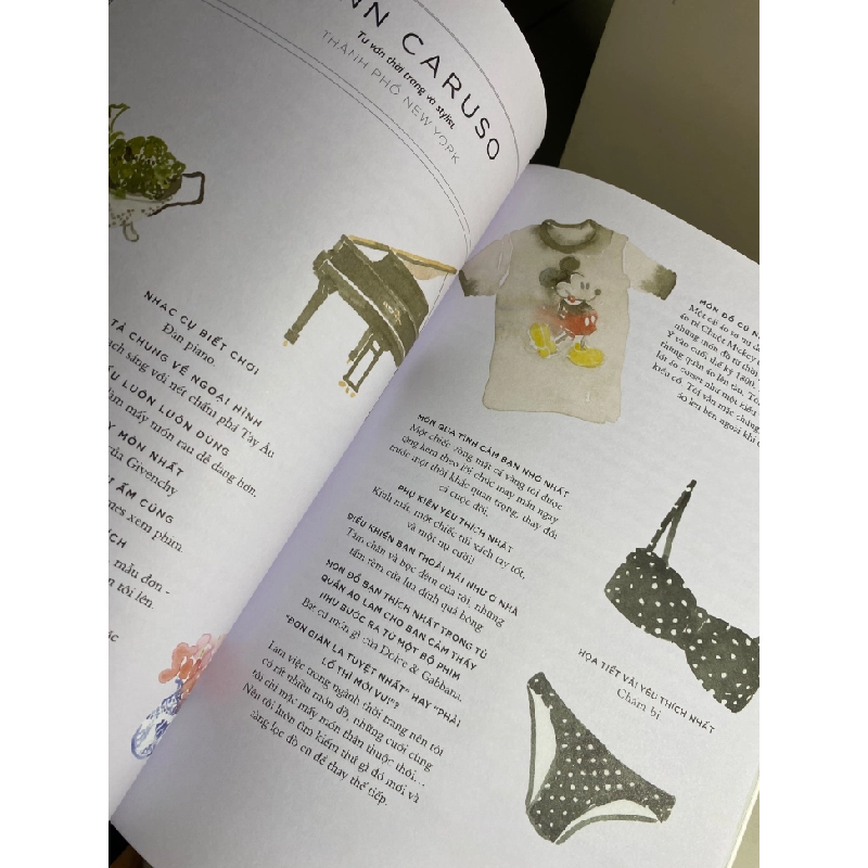 Classic Style - Định Hình Phong Cách Cá Nhân Qua Những Món Đồ Kinh Điển -Tác giả: Kate Schelter -NXB Thế Giới -Năm XB 2019- sách qua sử dụng còn mới 447836