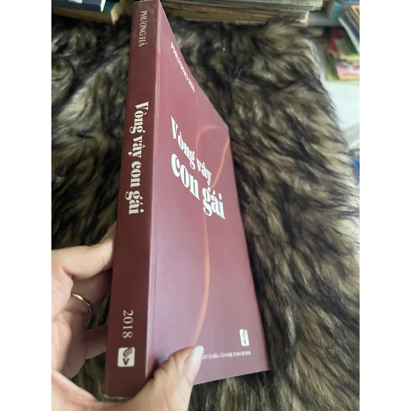 Vòng vay con gái  751458