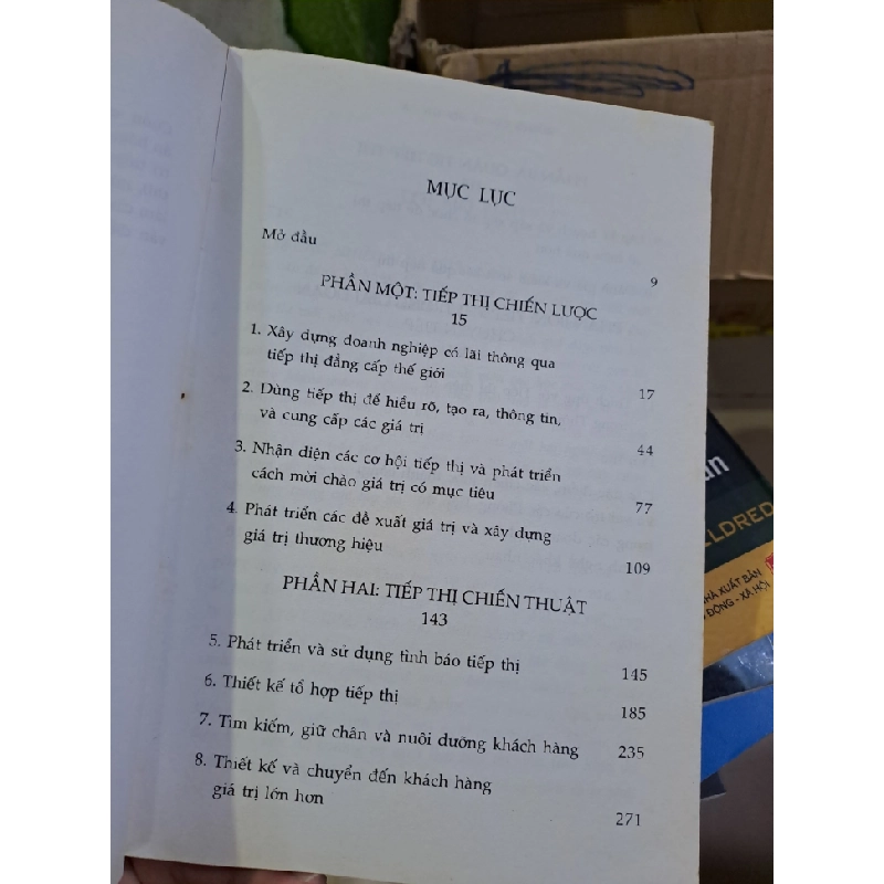 Kotler bàn về tiếp thị làm thế nào để tạo lập, giành được và thống lĩnh thị trường mới 80% ố 2007 HCM0308 MARKETING KINH DOANH 523968
