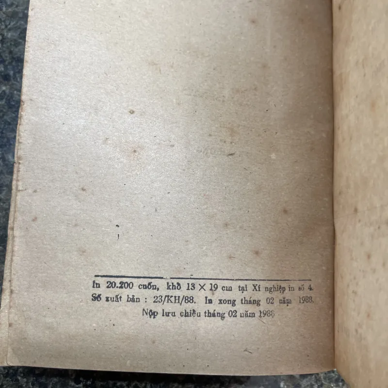 Tuổi thơ dữ dội Phùng Quán tập 1 XB 1988 762280