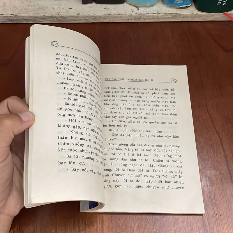 II Văn Học: Ngọn Đèn Không Tắt - Nguyễn Ngọc Tư - 2006 544367